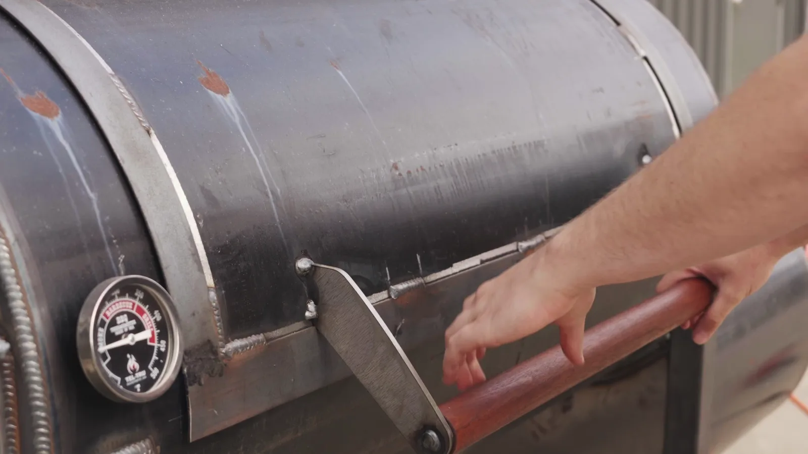 Red Rock Smoker in action